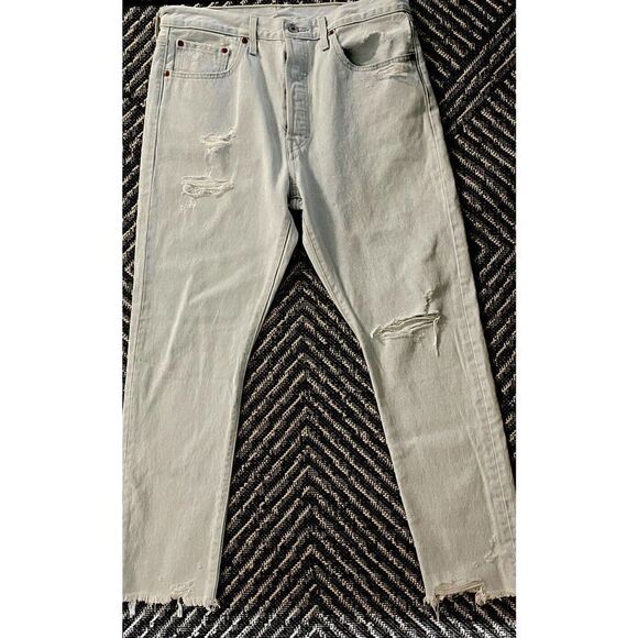 New Levi's 501S Straigt Leg Jeans distressed finish 32x28 ankle - Picture 4 of 6